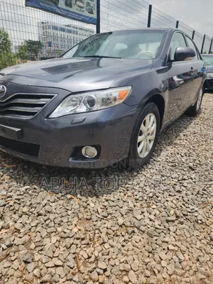 Toyota Camry SE 4dr Sedan (2.5L 4cyl 6AM) 2010 Gray
