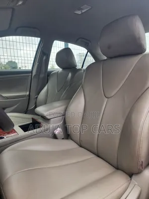 Toyota Camry SE 4dr Sedan (2.5L 4cyl 6AM) 2010 Gray