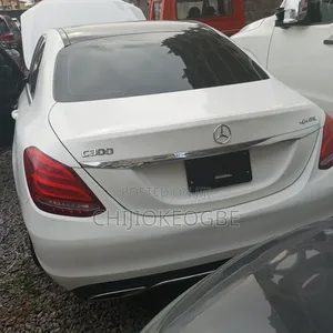 Mercedes-Benz C300 2016 White