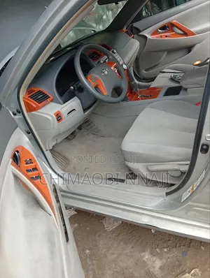 Straying Formica for Toyota Camry