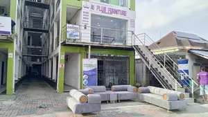 Light Grey Sofa Set With Adjuster.