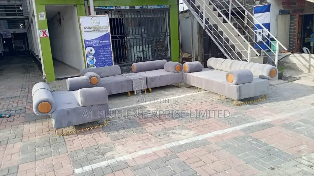 Light Grey Sofa Set With Adjuster.