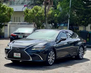 Lexus ES 2019 Black