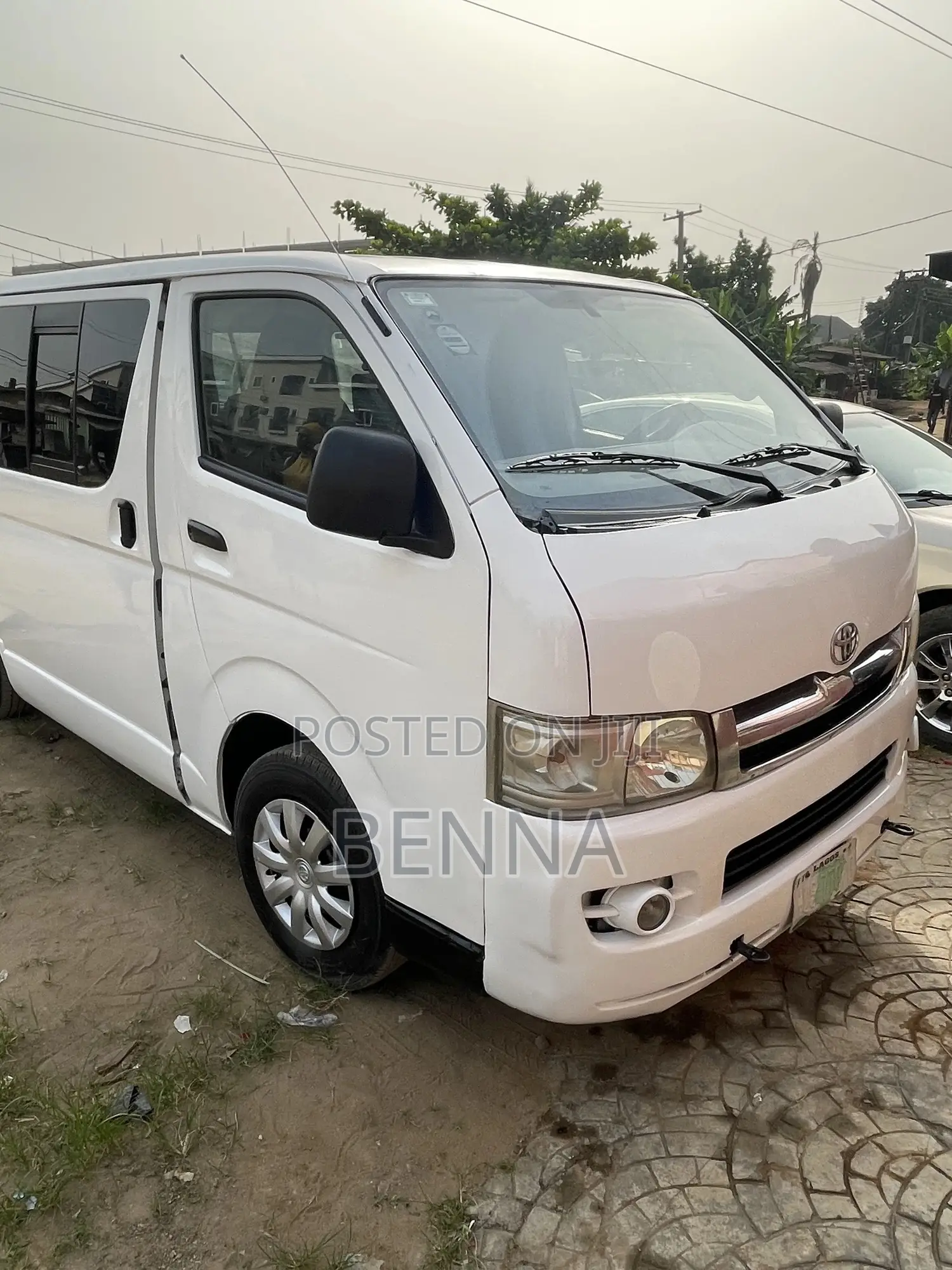Toyota HiAce 2009 White