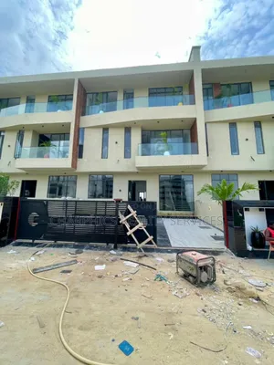 5bdrm Duplex in Lekki Phase 1 for sale