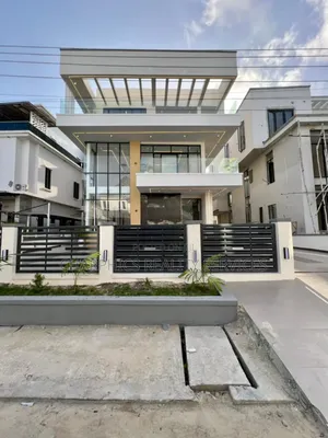 5bdrm Duplex in Lekki Phase 2 for sale