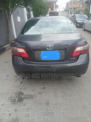 Toyota Camry XLE 4dr Sedan (2.4L 4cyl 5A) 2009 Gray