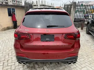Mercedes-Benz GLC-Class 2018 Red