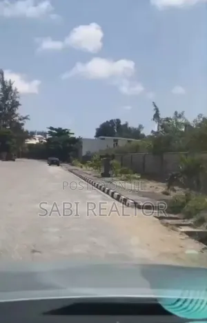 Land for Sale | 500sqm Land at Banana Island Available for Sale