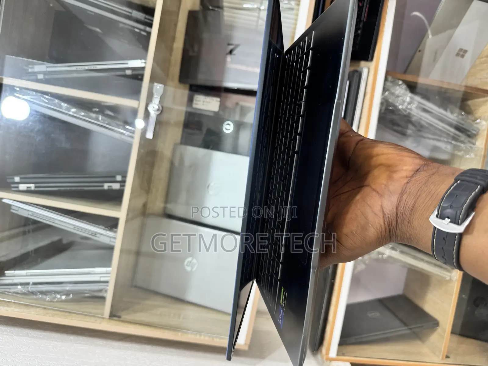 Laptop MSI 16GB Intel Core i7 SSD 512GB