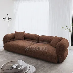 Comfy 5 Seater Couch With Throw Pillows