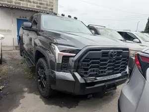 Toyota Tundra 2024 Black