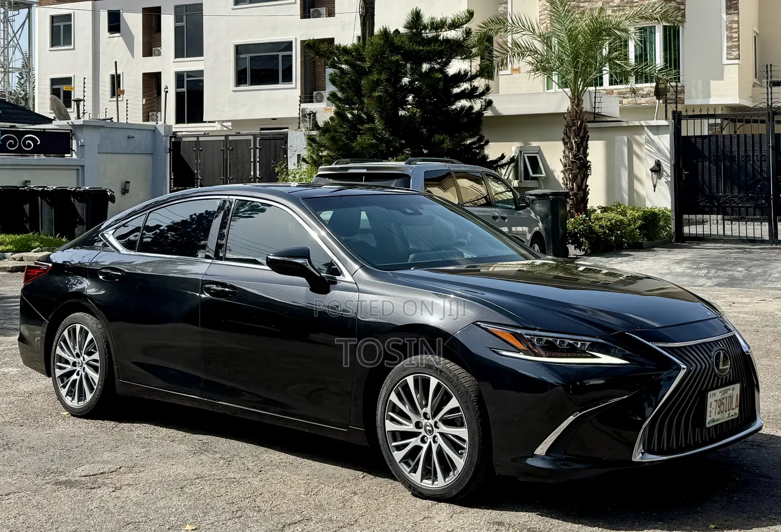 Lexus ES 2019 Black