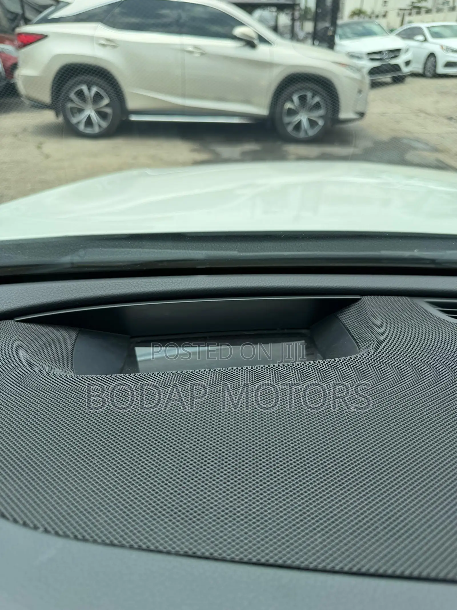 Mercedes-Benz E400 2017 White