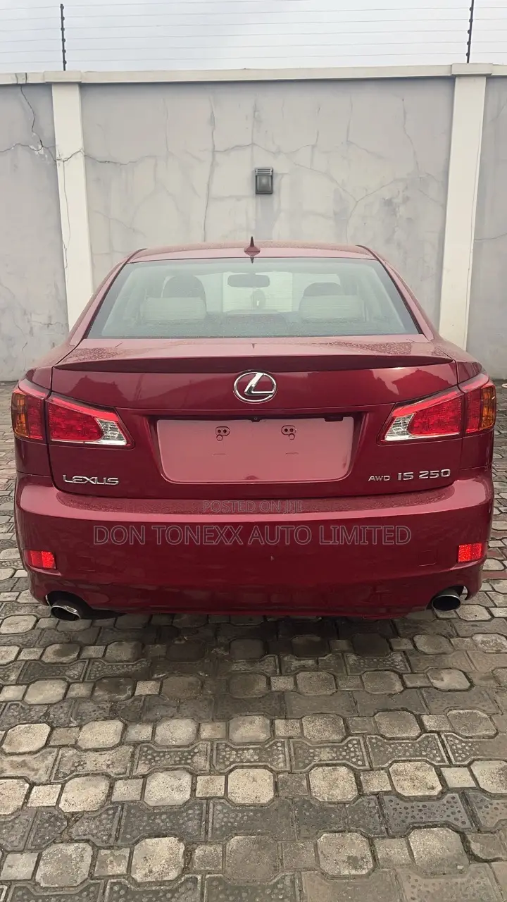 Lexus IS 250 AWD Automatic 2010 Red