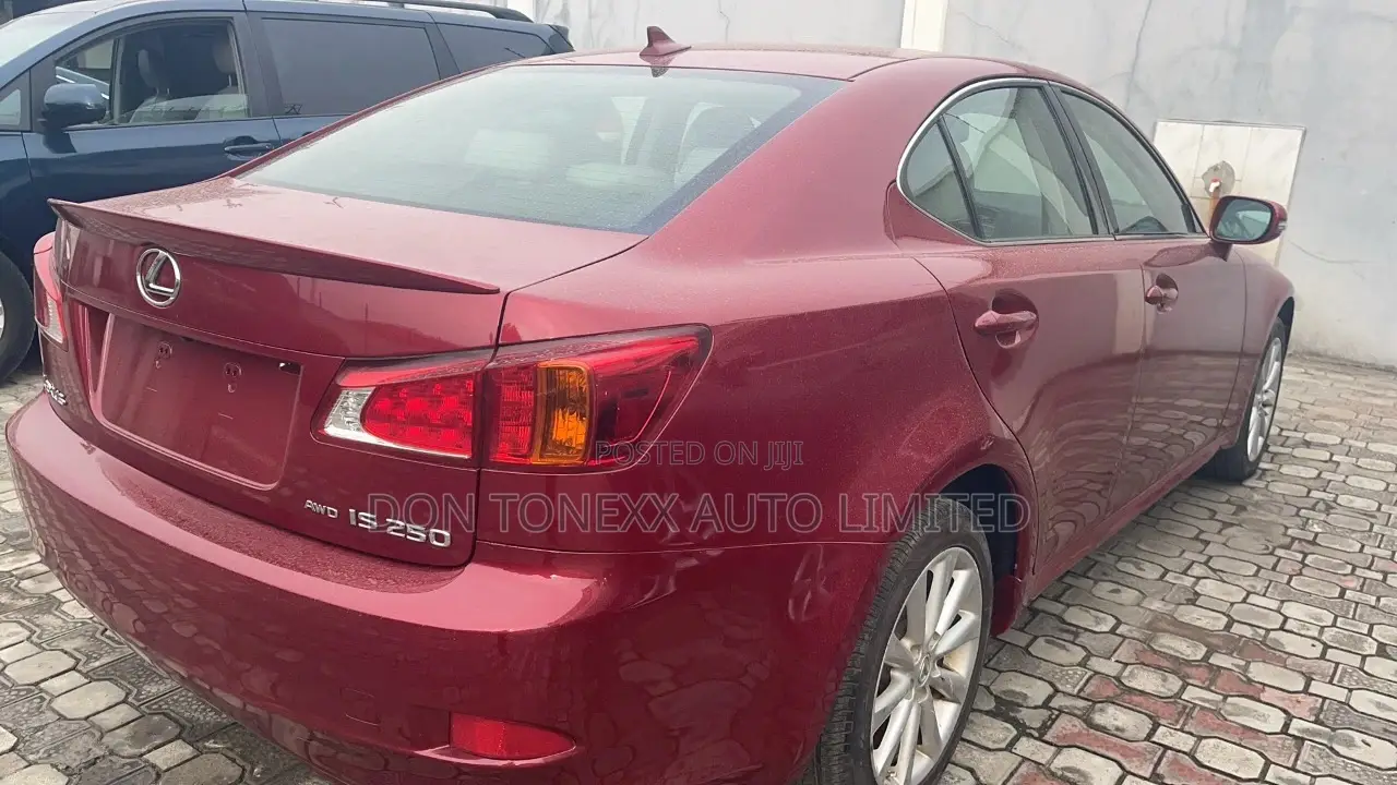 Lexus IS 250 AWD Automatic 2010 Red