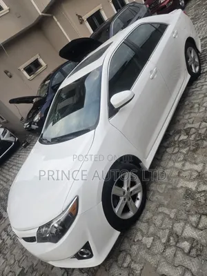Toyota Camry SE Sport 4dr Sedan (2.5L 4cyl 6A) 2014 White