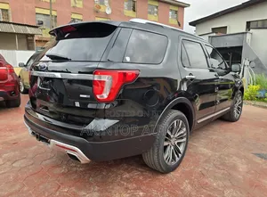 Ford Explorer Platinum 4dr SUV AWD (3.5L 6cyl Turbo 6A) 2016 Black