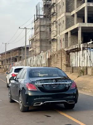 Mercedes-Benz C300 2019