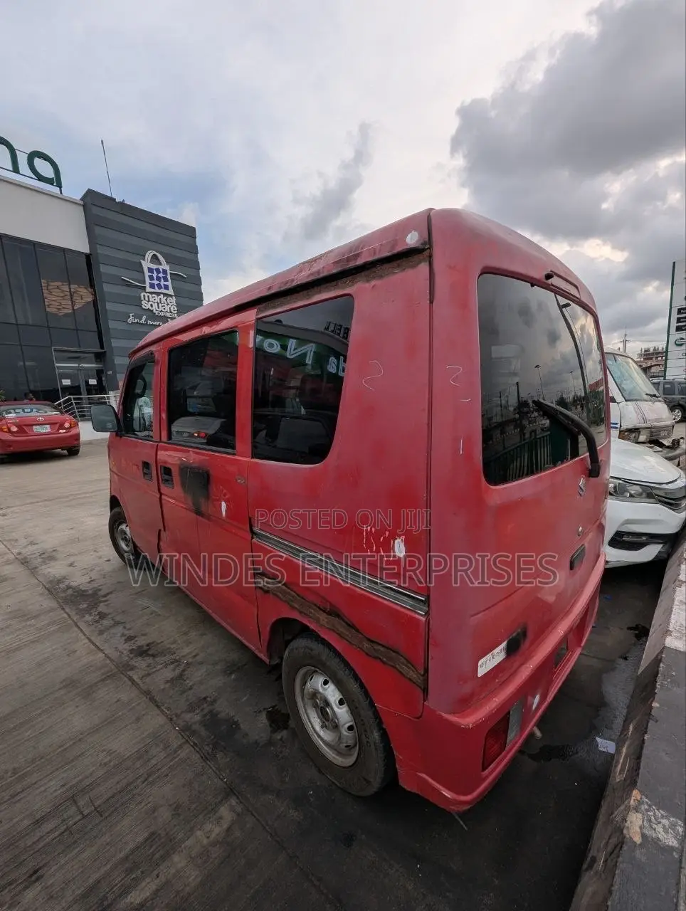 Suzuki Every 2012 Red