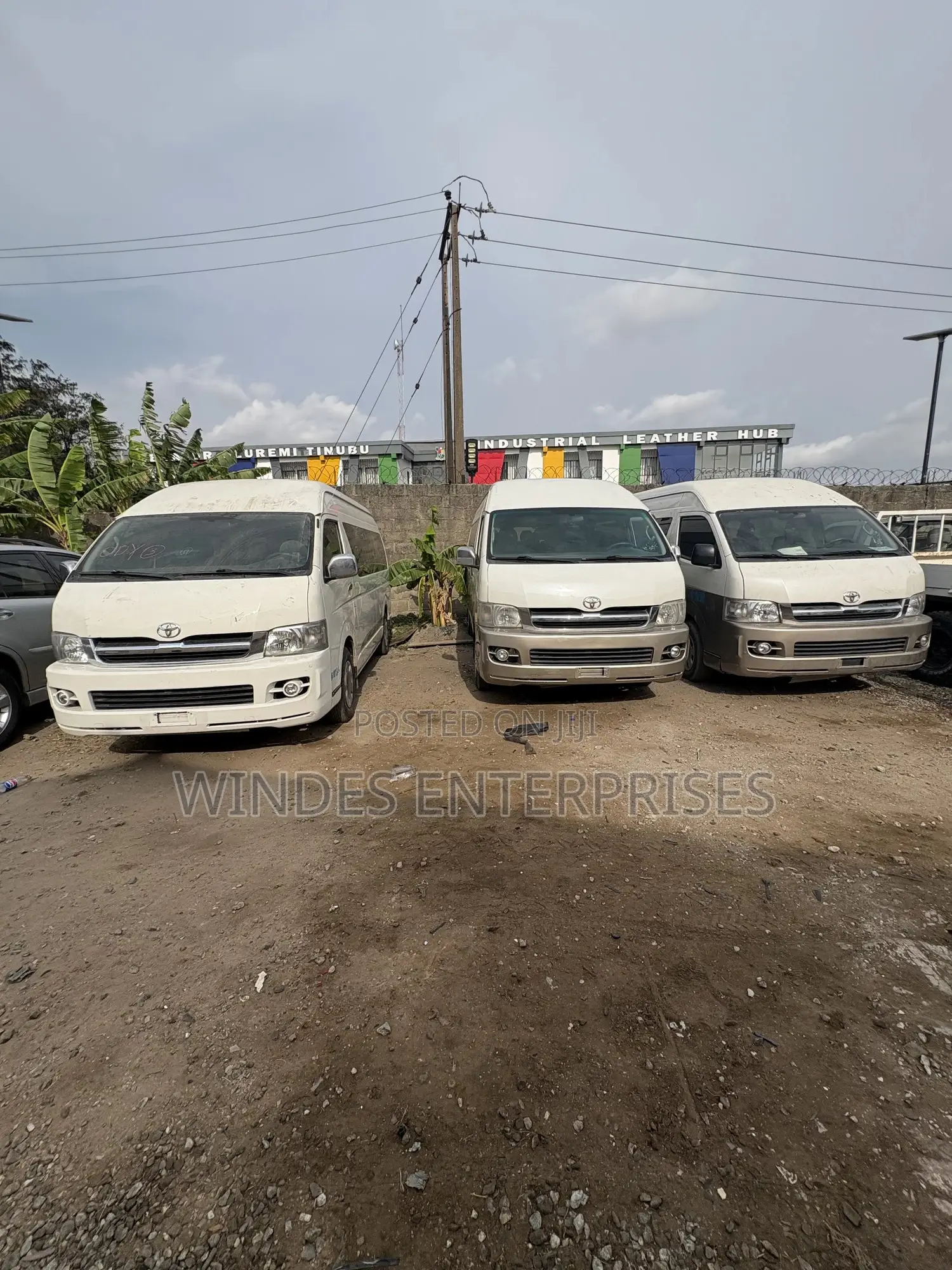 Toyota HiAce 2010 White