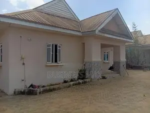 3bdrm Bungalow in Von, Lugbe District for rent