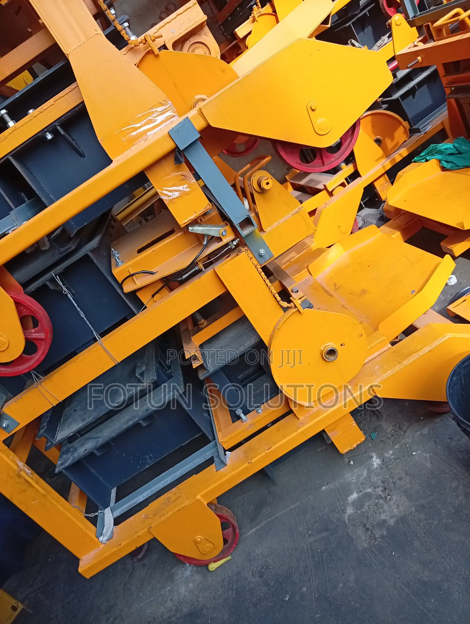 Egg Laying Block Molding Machine