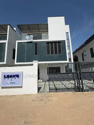 4bdrm Duplex in Ologolo for sale