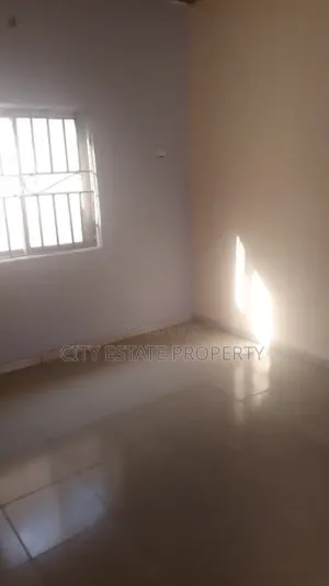 2bdrm Block of Flats in Eneka for rent
