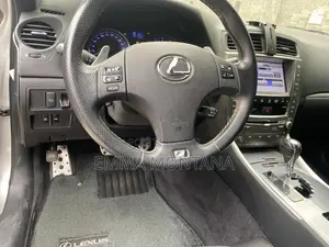 Lexus IS 2012 Silver