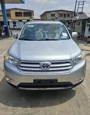 Toyota Highlander Limited 2012 Silver