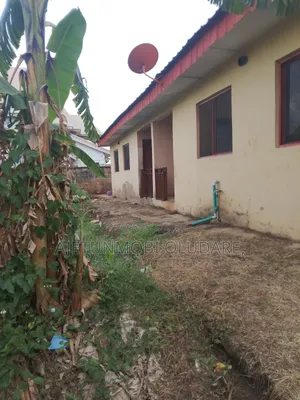 2bdrm Block of Flats in Old Local Government for sale