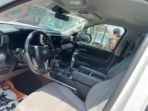 Toyota Tundra Limited CrewMax 6.5' Bed 2024 White