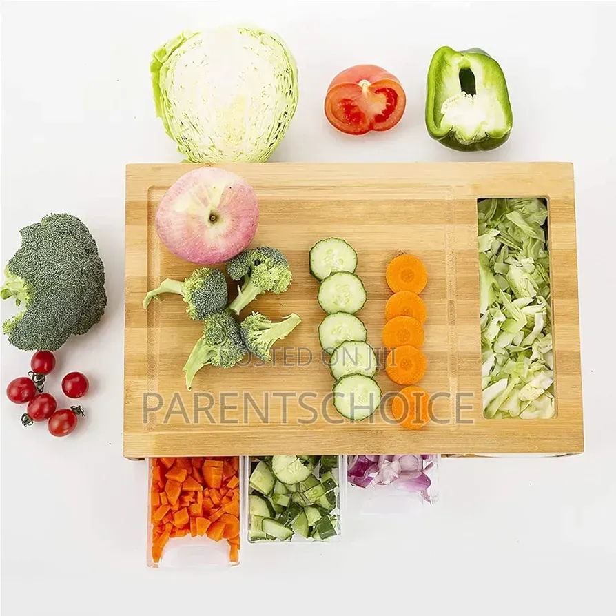 Bamboo Cutting Board With 4 Containers