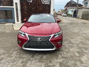 Lexus ES 2016 Red