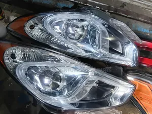 Headlamp Sonata Hybrid 2012/13
