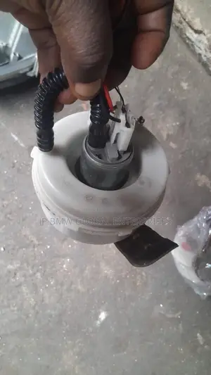 BMW Fuel Pump E90 6 Pulg