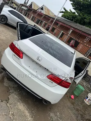 Honda Accord EX-L V-6 2dr Coupe FWD (3.5L 6cyl 6A) 2013 White