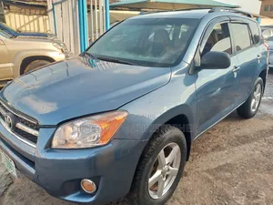 Toyota RAV4 2.5 2011 Blue
