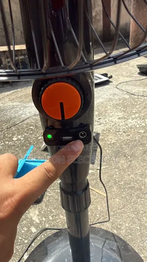 Solar Fan With Panel