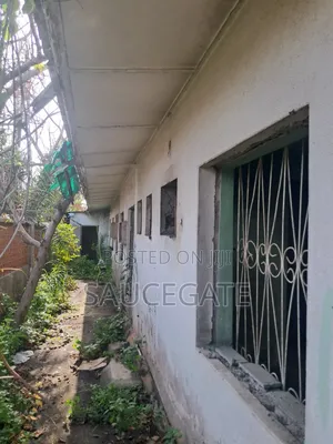 3bdrm Bungalow in Close 20 Satellite for sale