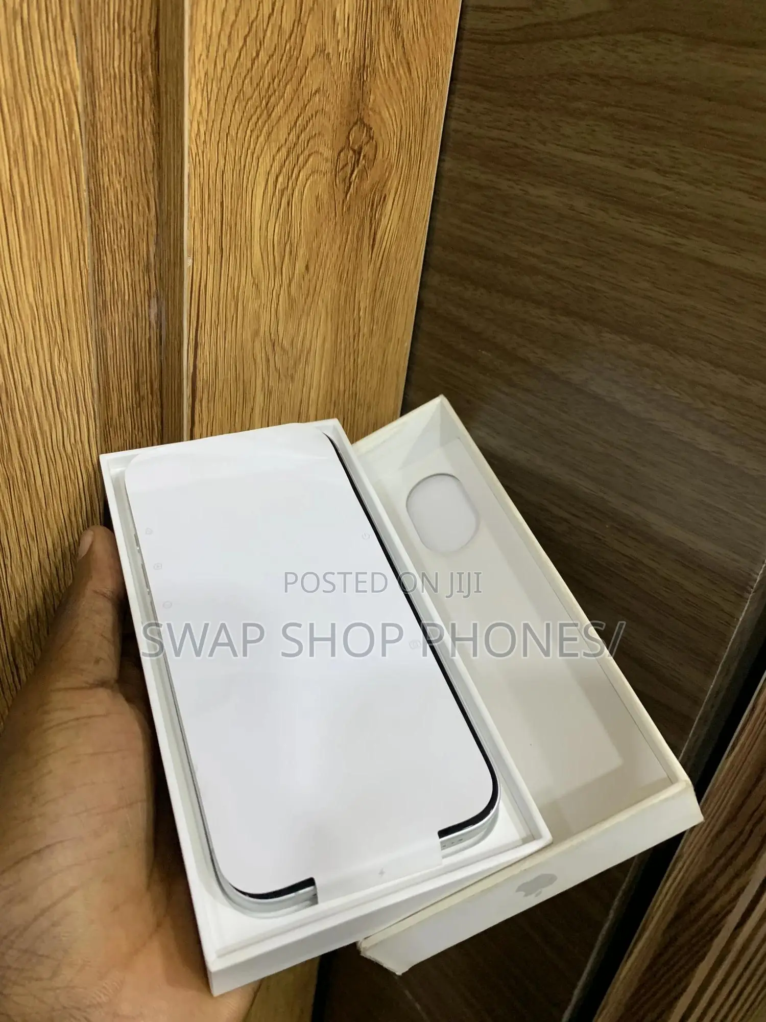 Apple iPhone 16 128 GB White