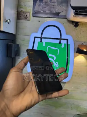 Apple iPhone XS Max 64 GB Gold