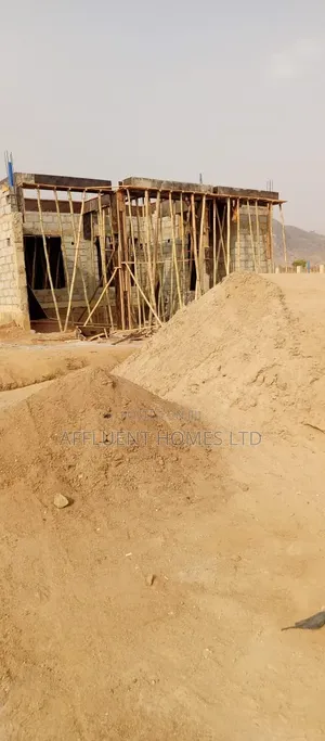 350sqm of Estate Plot 4 Bedroom Semi Detached Penthouse