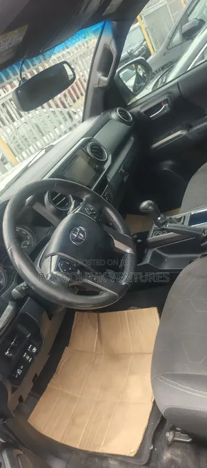 Toyota Tacoma Limited 2017 White