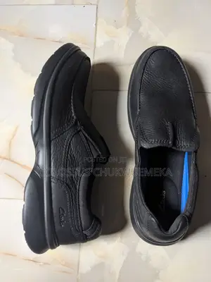 Black Clarks Tumbled Loafer