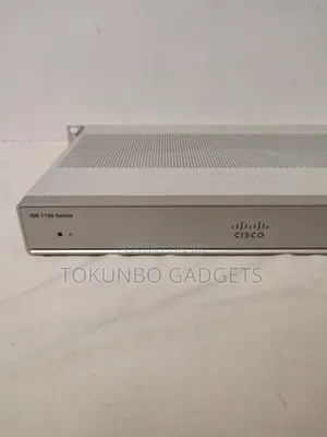 Cisco C1111-8p Router Isr 1100 + Psu Included