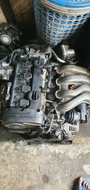Volkswagine Passat 2.0 Fsi Engine