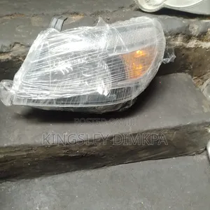 Headlamp Ford Ranger 2010 Model