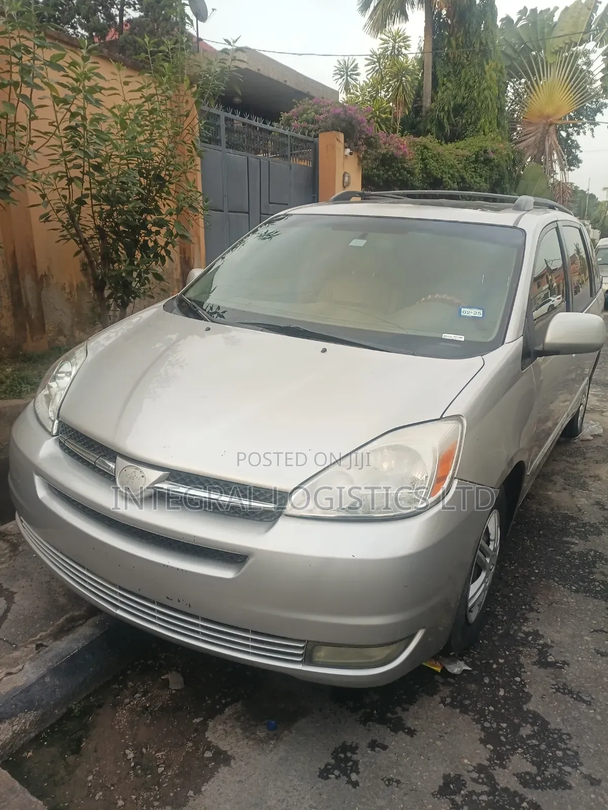 Toyota Sienna 2004 Silver